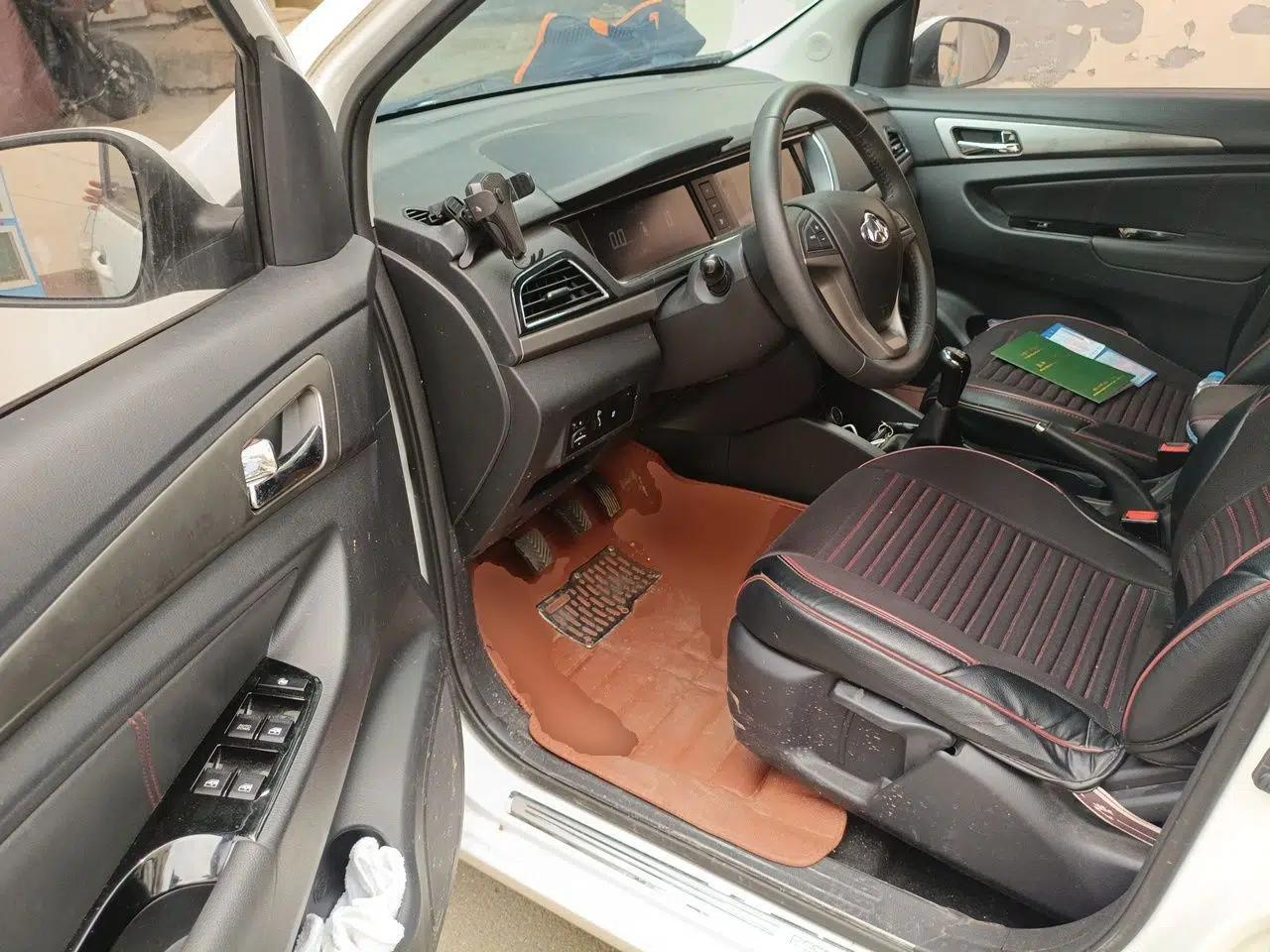 CHANGAN KAICHENG Oushang A600 2016 1.5L Manual Luxury 7-Seater — миниатюра 16