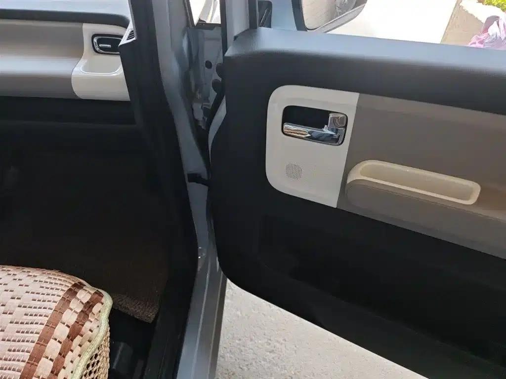 Wuling Air ev Clear Sky 2023 Model, Four-Seat Standard Edition — миниатюра 20