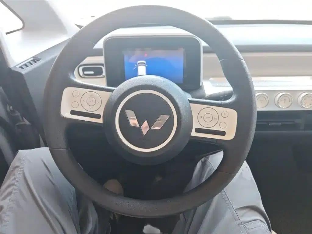 Wuling Air ev Clear Sky 2023 Model, Four-Seat Standard Edition — миниатюра 3