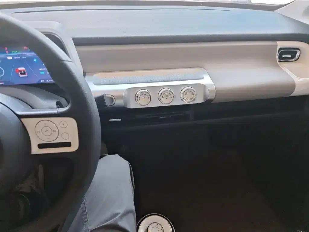 Wuling Air ev Clear Sky 2023 Model, Four-Seat Standard Edition — миниатюра 6