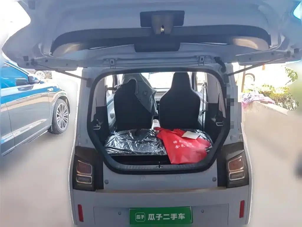 Wuling Air ev Clear Sky 2023 Model, Four-Seat Standard Edition — миниатюра 10