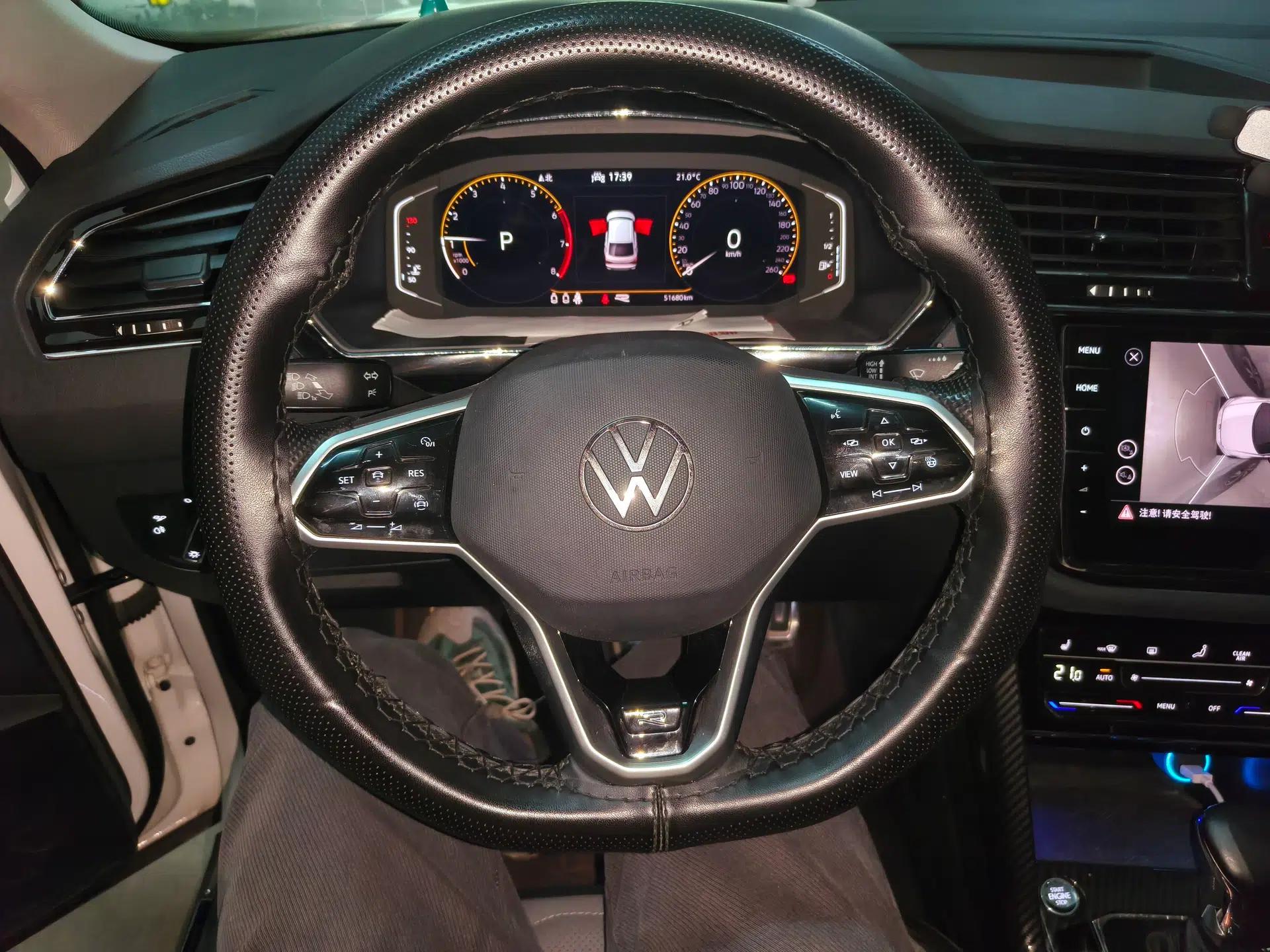 Volkswagen Tiguan X 2021 330TSI Two-Wheel-Drive Flagship Edition — миниатюра 11