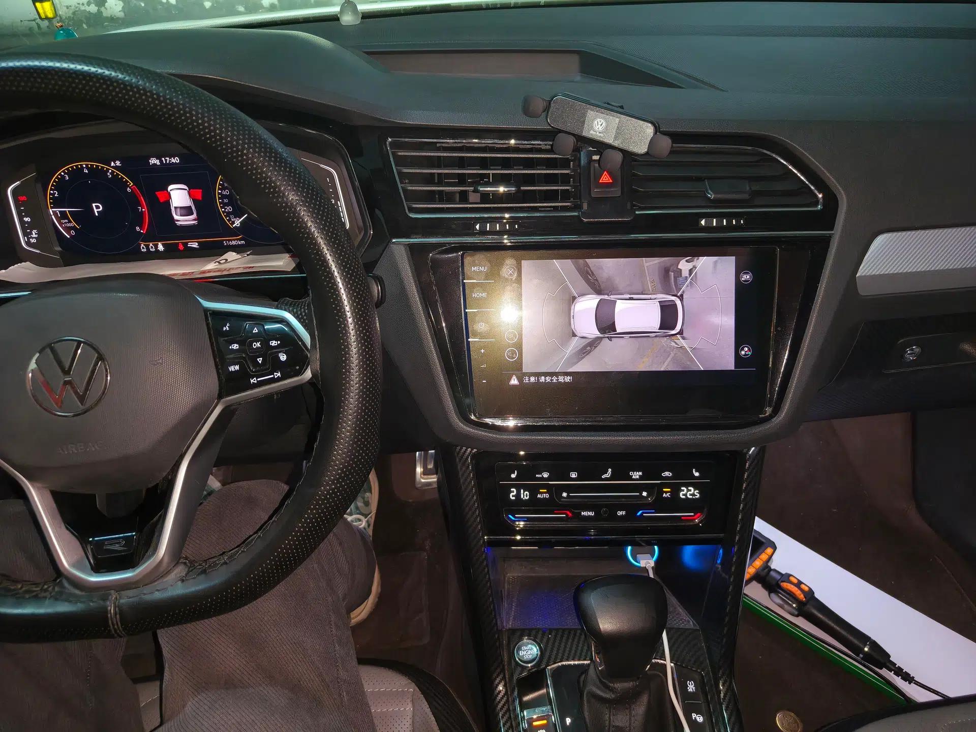 Volkswagen Tiguan X 2021 330TSI Two-Wheel-Drive Flagship Edition — миниатюра 13