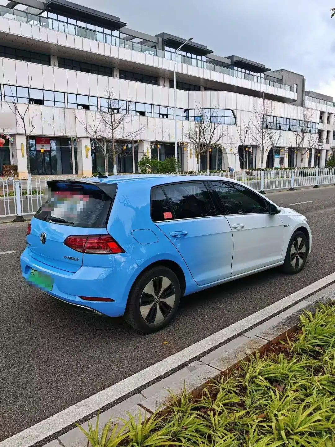 Volkswagen Golf Pure Electric 2020 Chari — миниатюра 4