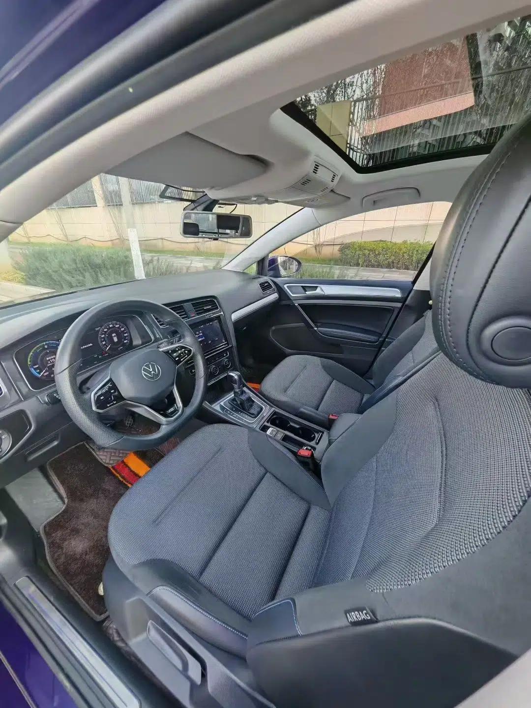 Volkswagen Golf Pure Electric 2020 Chari — миниатюра 8