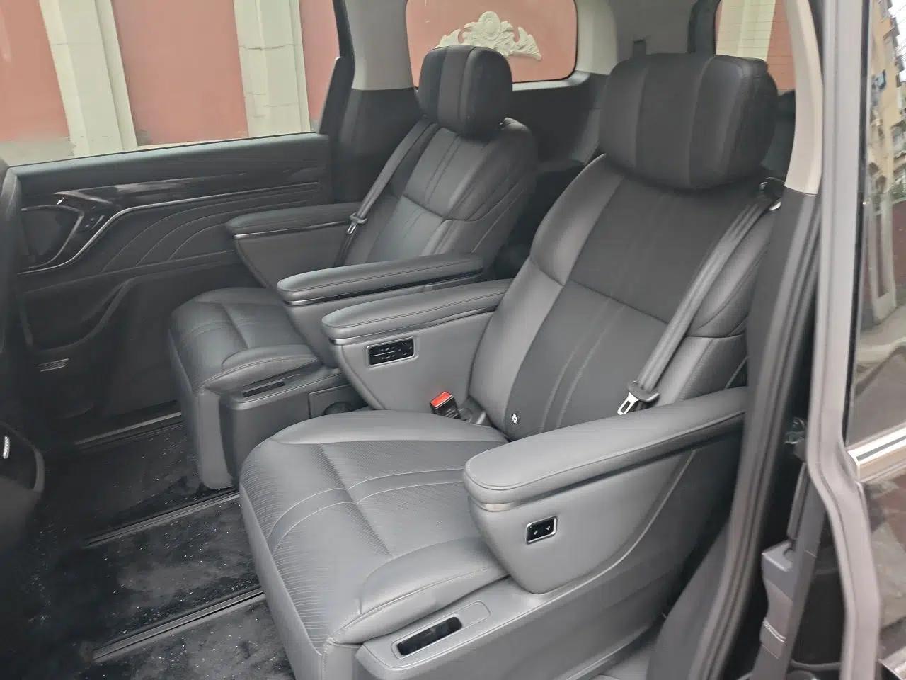 SAIC MAXUS G90 2025 2.0T Starlight Seven-Seater — миниатюра 17