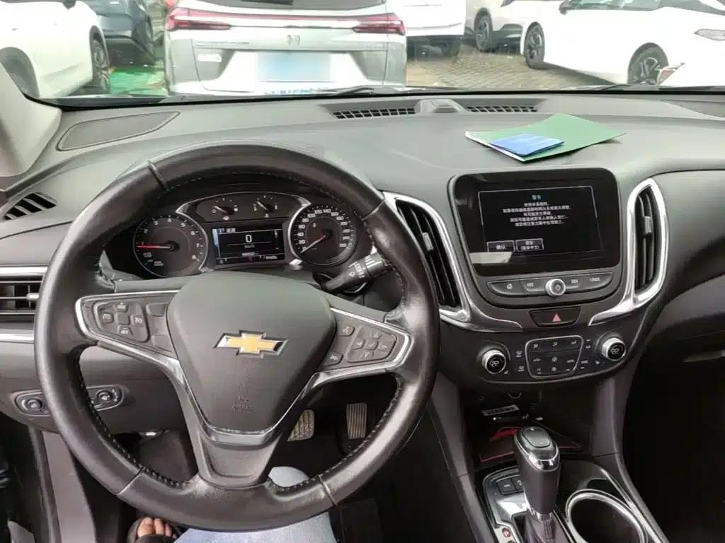 2017 Chevrolet Equinox 550T Automatic 4WD Crossover Edition — миниатюра 10