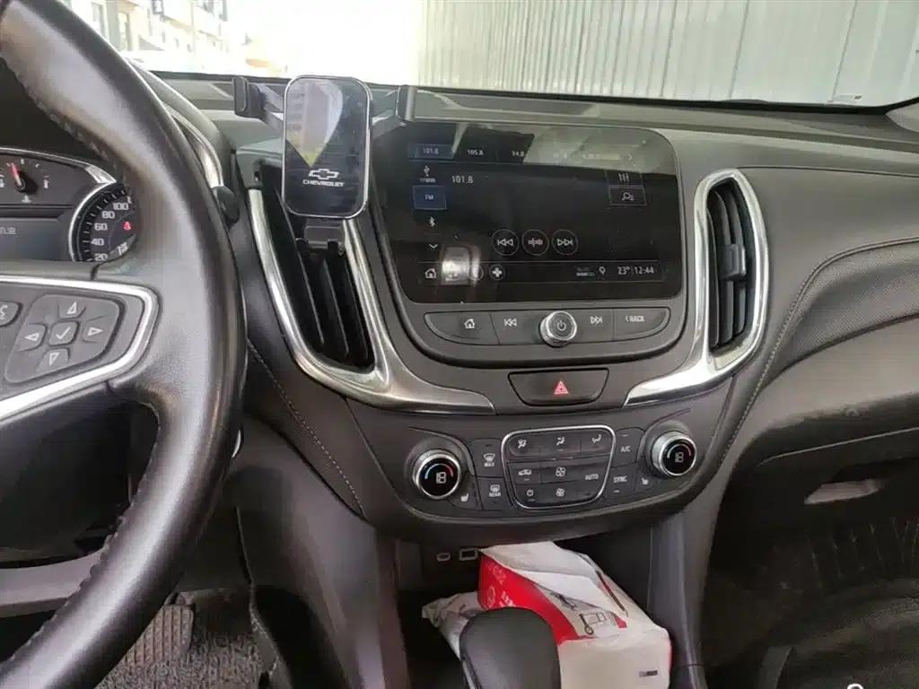 Equinox 2019 535T Automatic Premier Edition (China VI Emission Standard) — миниатюра 13