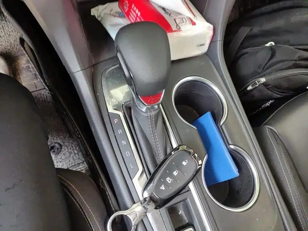 Equinox 2019 535T Automatic Premier Edition (China VI Emission Standard) — миниатюра 14