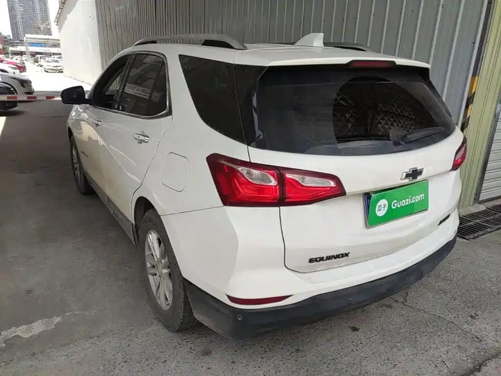 Equinox 2019 535T Automatic Premier Edition (China VI Emission Standard) — миниатюра 5