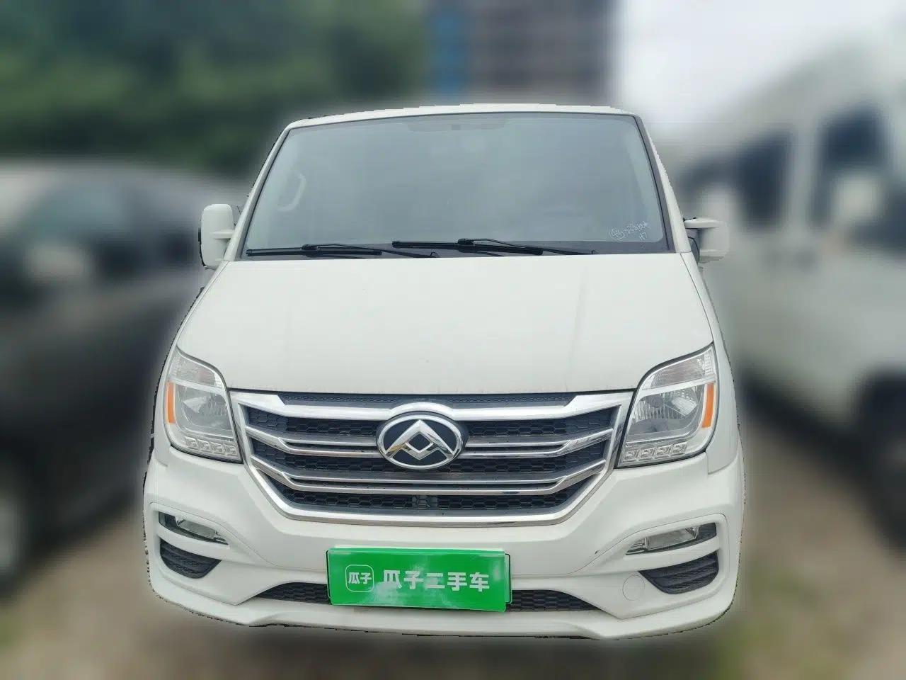 SAIC MAXUS Xintu EV80 2023 EV80 PLUS Multi-Functional Passenger Vehicle Short Wheelbase Low Roof — миниатюра 2