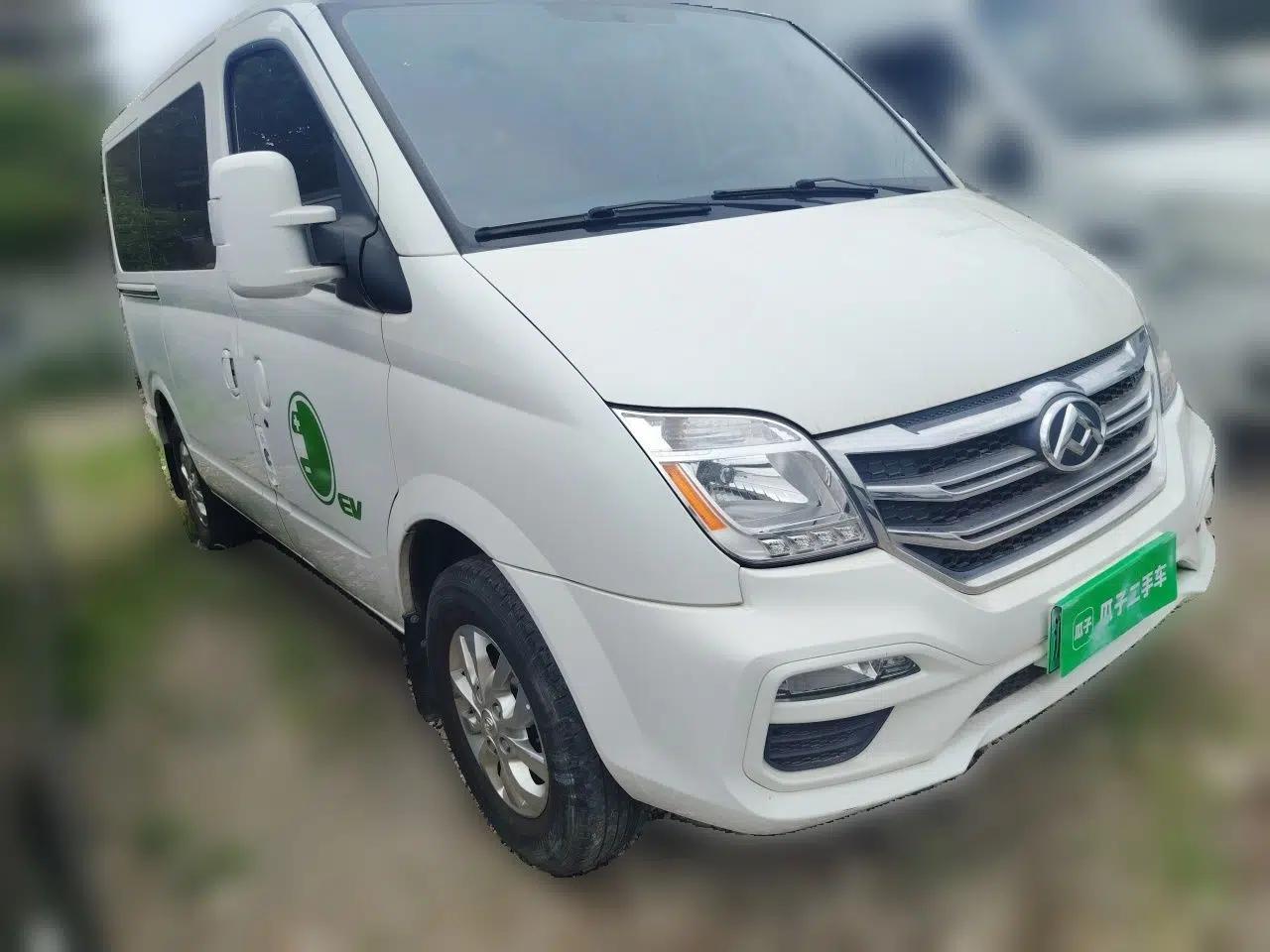 SAIC MAXUS Xintu EV80 2023 EV80 PLUS Multi-Functional Passenger Vehicle Short Wheelbase Low Roof — миниатюра 3