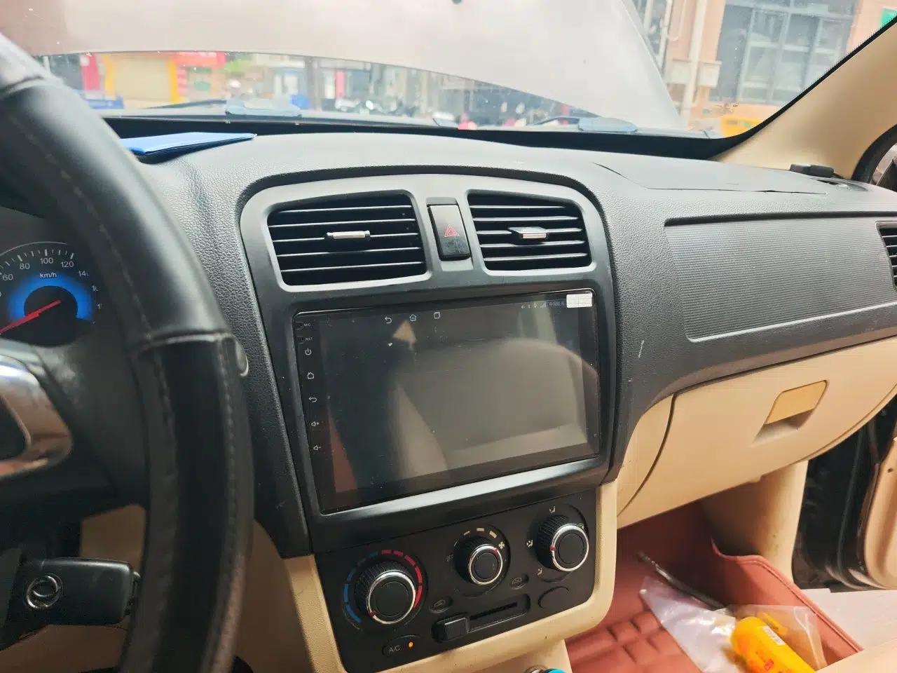 Dongfeng Fengon 360 2015 1.5L Manual Luxury 7-Seater China V Emission Standard — миниатюра 13