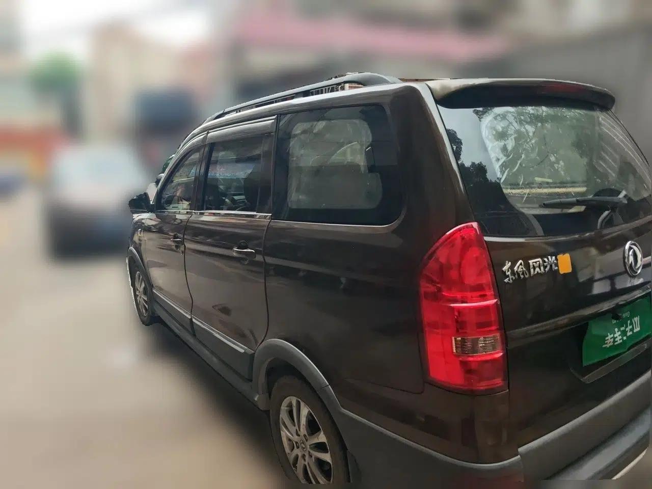 Dongfeng Fengon 360 2015 1.5L Manual Luxury 7-Seater China V Emission Standard — миниатюра 4
