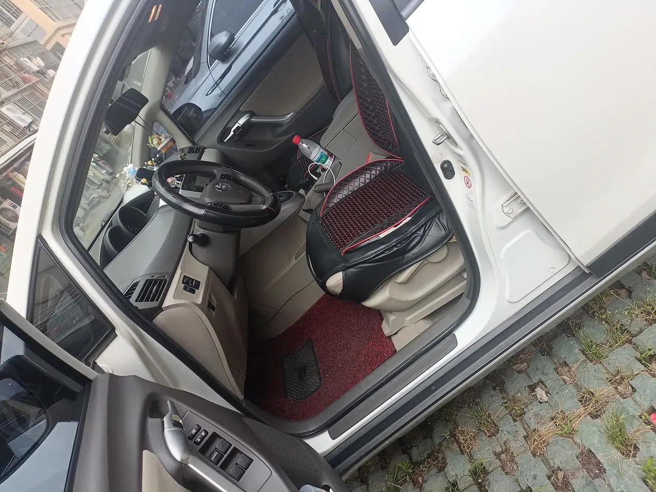 Toyota Verso 2015 180E CVT Crossover Edition — миниатюра 15