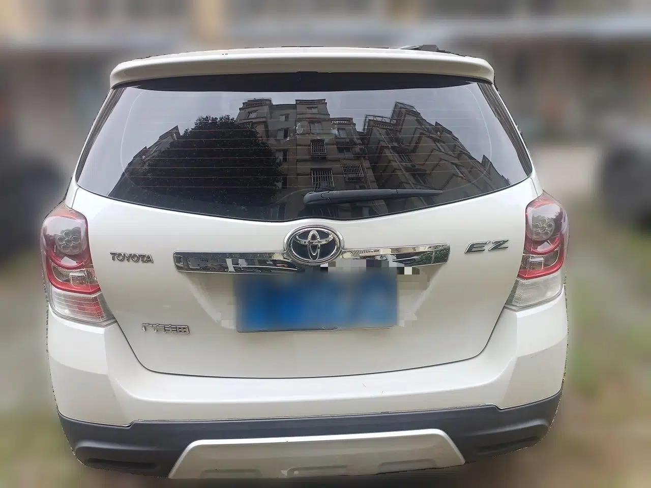 Toyota Verso 2015 180E CVT Crossover Edition — миниатюра 5