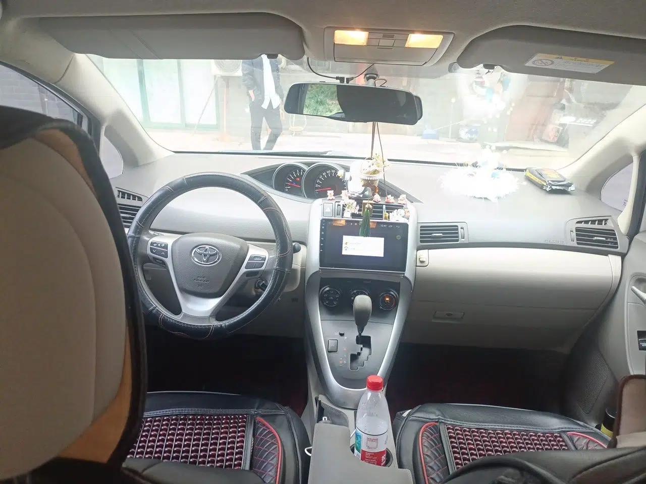 Toyota Verso 2015 180E CVT Crossover Edition — миниатюра 9