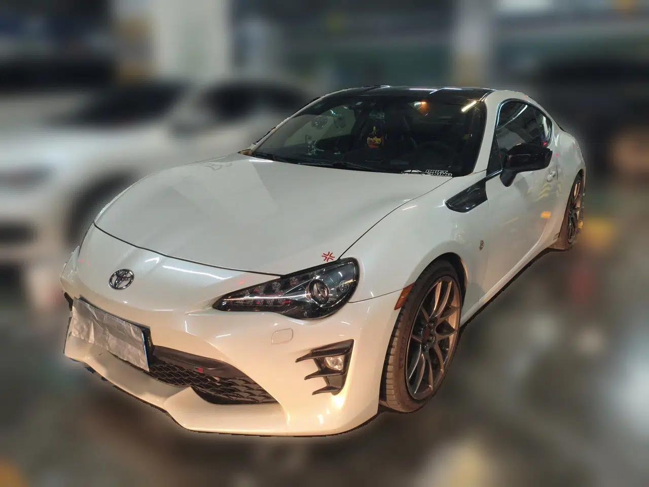 Toyota 86 2017 2.0L Manual Luxury Version — миниатюра 1