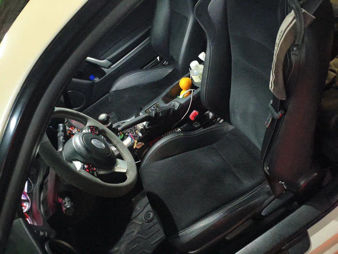 Toyota 86 2017 2.0L Manual Luxury Version — миниатюра 15