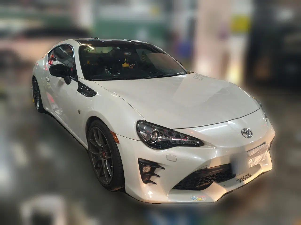 Toyota 86 2017 2.0L Manual Luxury Version — миниатюра 3