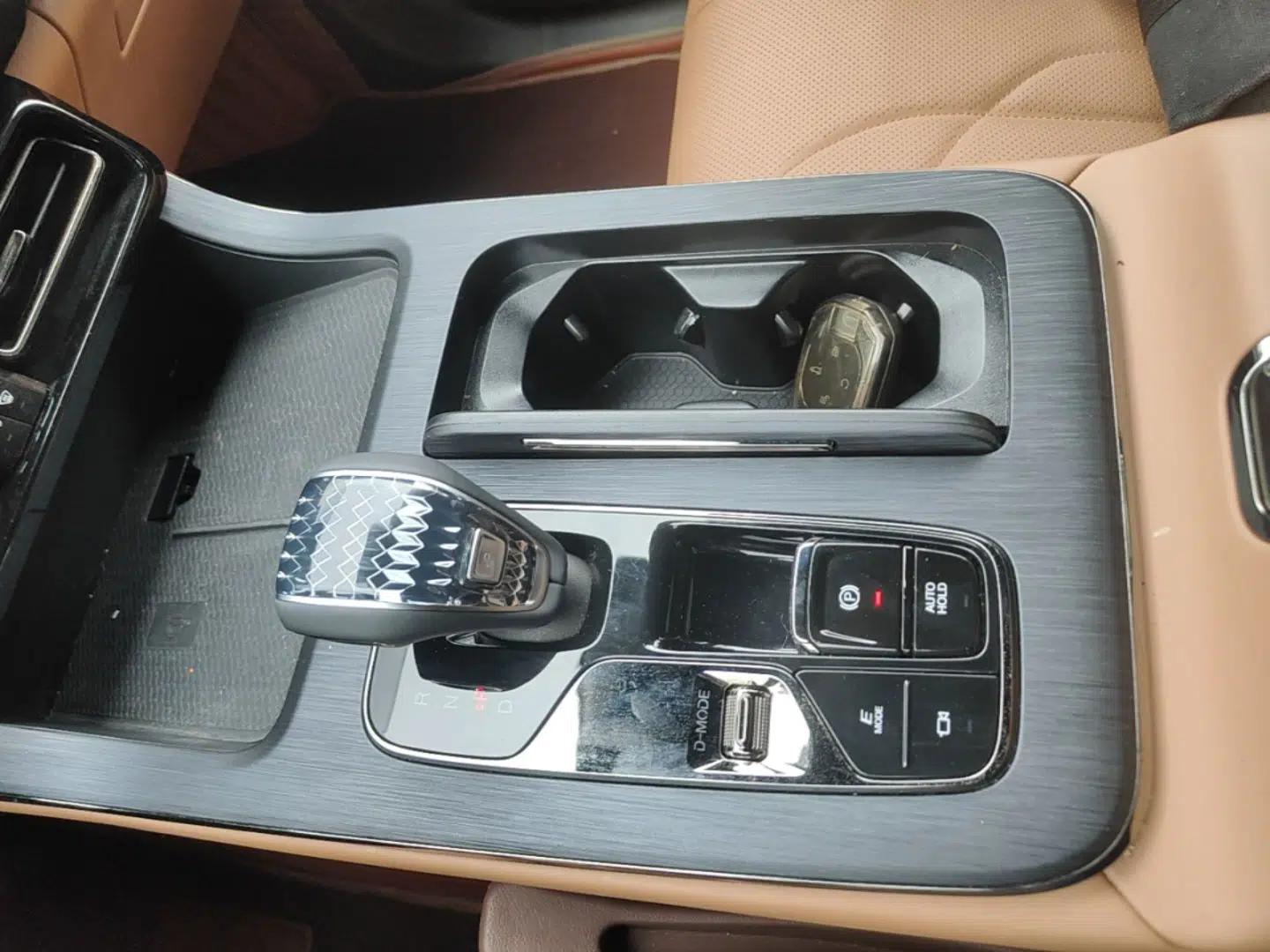 GAC Trumpchi ES9 2024 PHEV 143km Pro+ — миниатюра 16