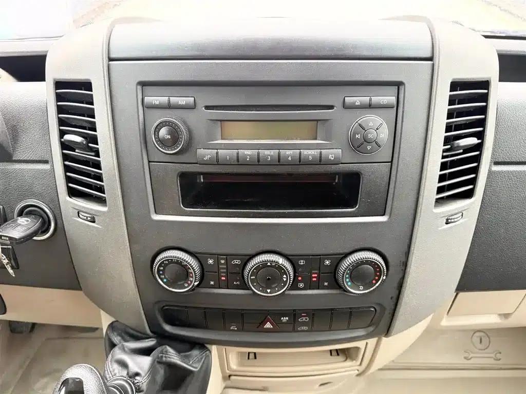 Sprinter 2012 2.1T Luxury Long Wheelbase Edition — миниатюра 11