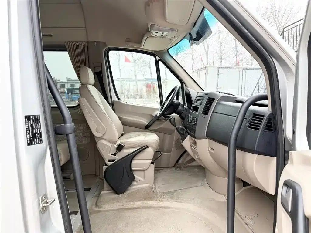 Sprinter 2012 2.1T Luxury Long Wheelbase Edition — миниатюра 5