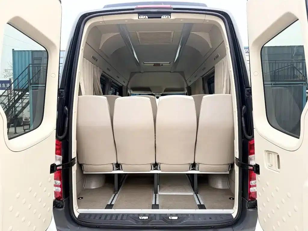 Sprinter 2012 2.1T Luxury Touring Mid-Wheelbase Edition — миниатюра 14