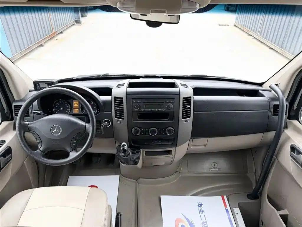 Sprinter 2012 2.1T Luxury Touring Mid-Wheelbase Edition — миниатюра 8