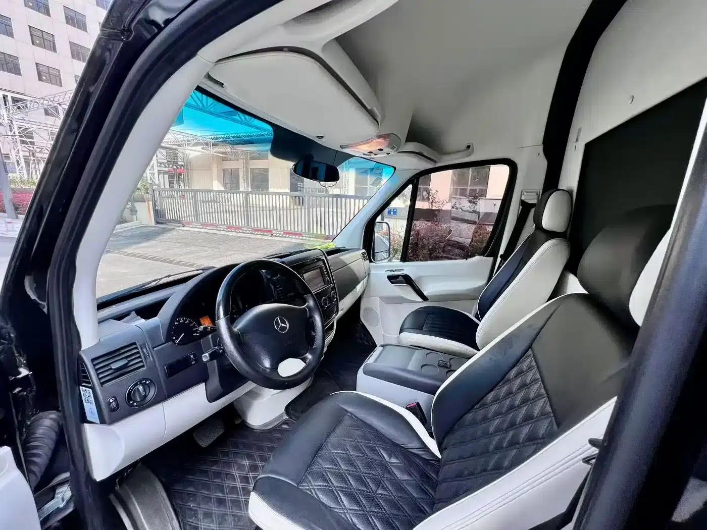 2016 Sprinter 3.5L Automatic — миниатюра 13