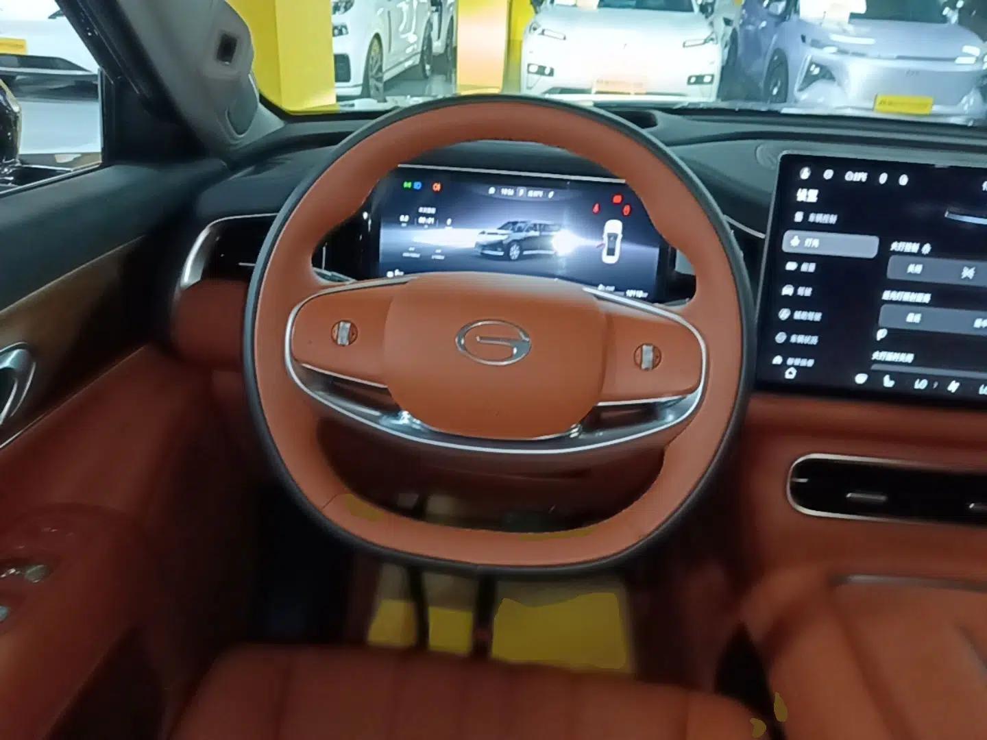GAC Trumpchi S9 2025 Model Qiankun Ultra 6-Seater — миниатюра 13
