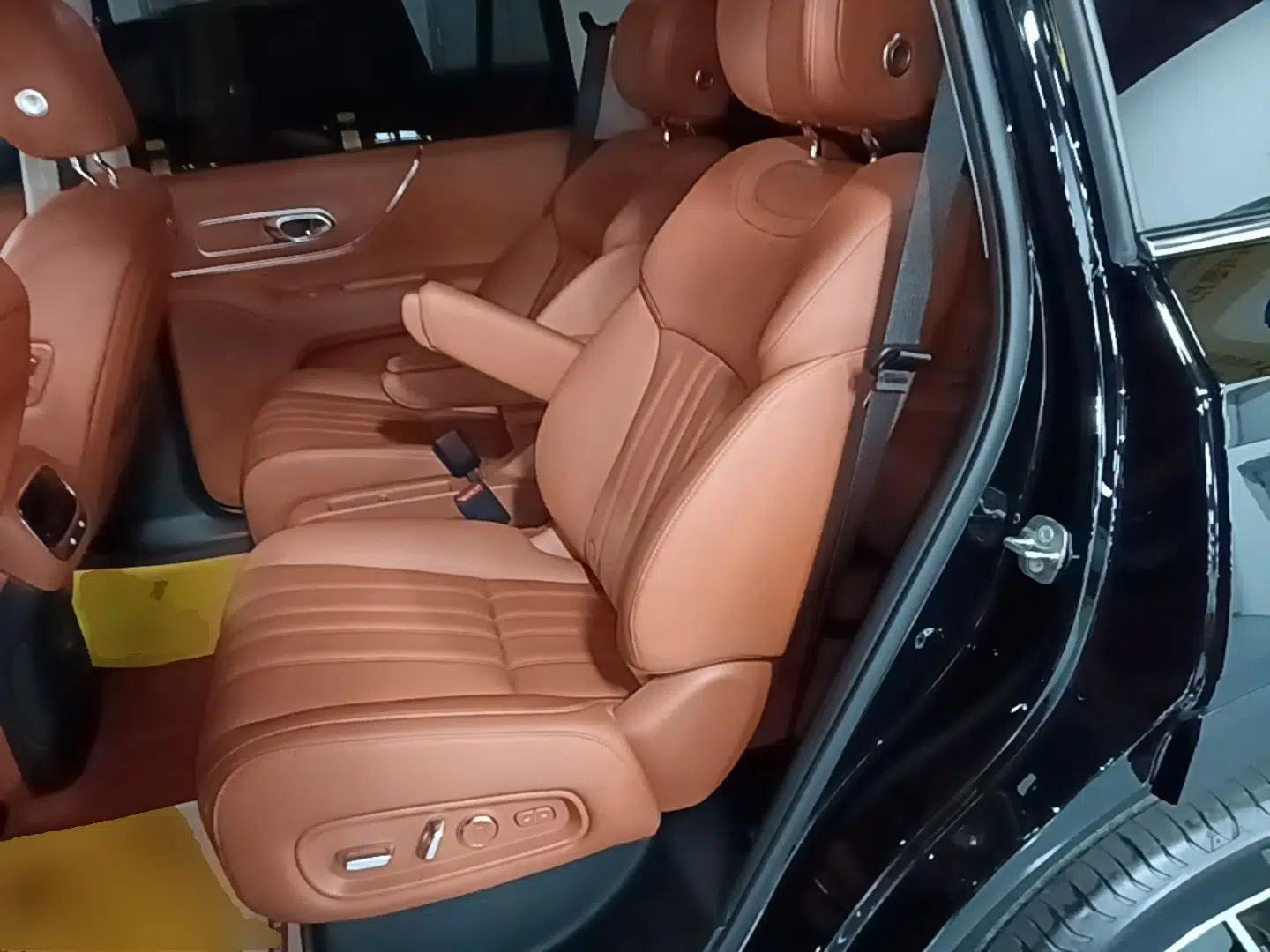 GAC Trumpchi S9 2025 Model Qiankun Ultra 6-Seater — миниатюра 20