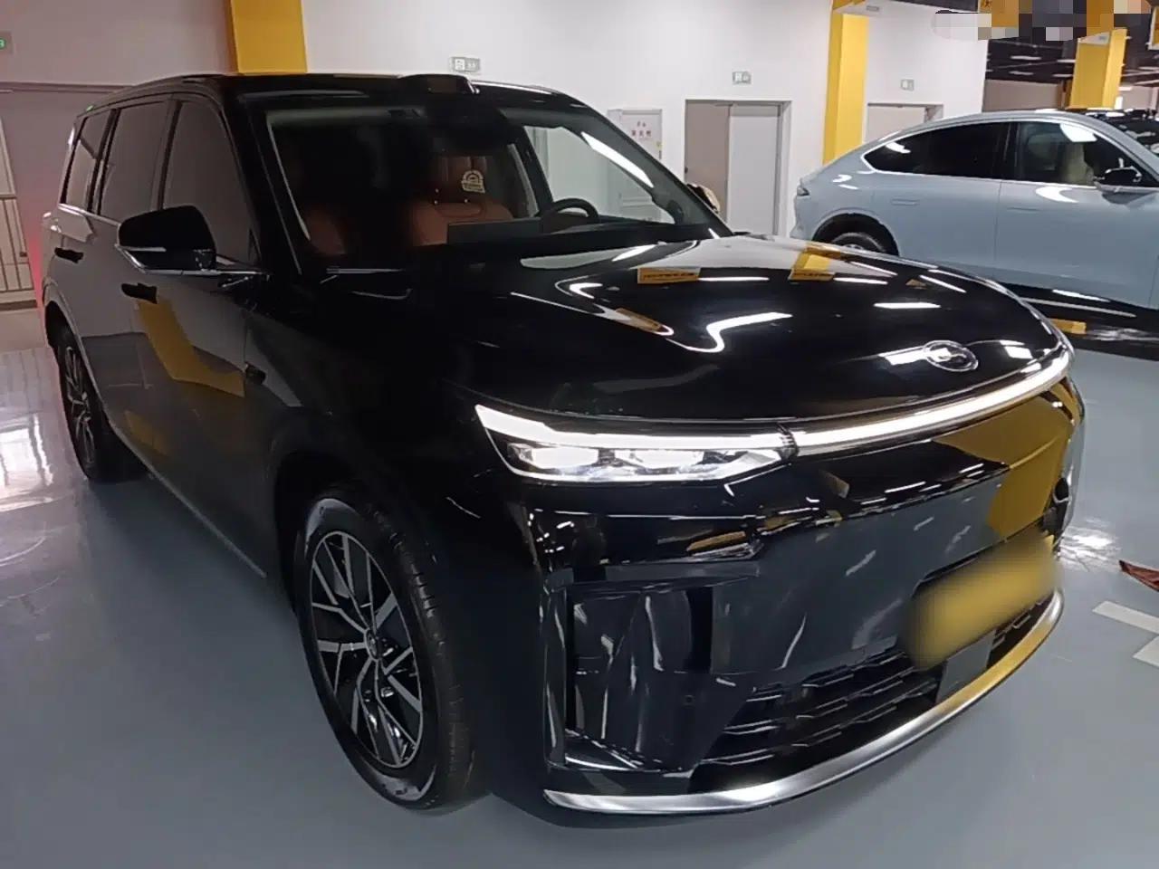 GAC Trumpchi S9 2025 Model Qiankun Ultra 6-Seater — миниатюра 3
