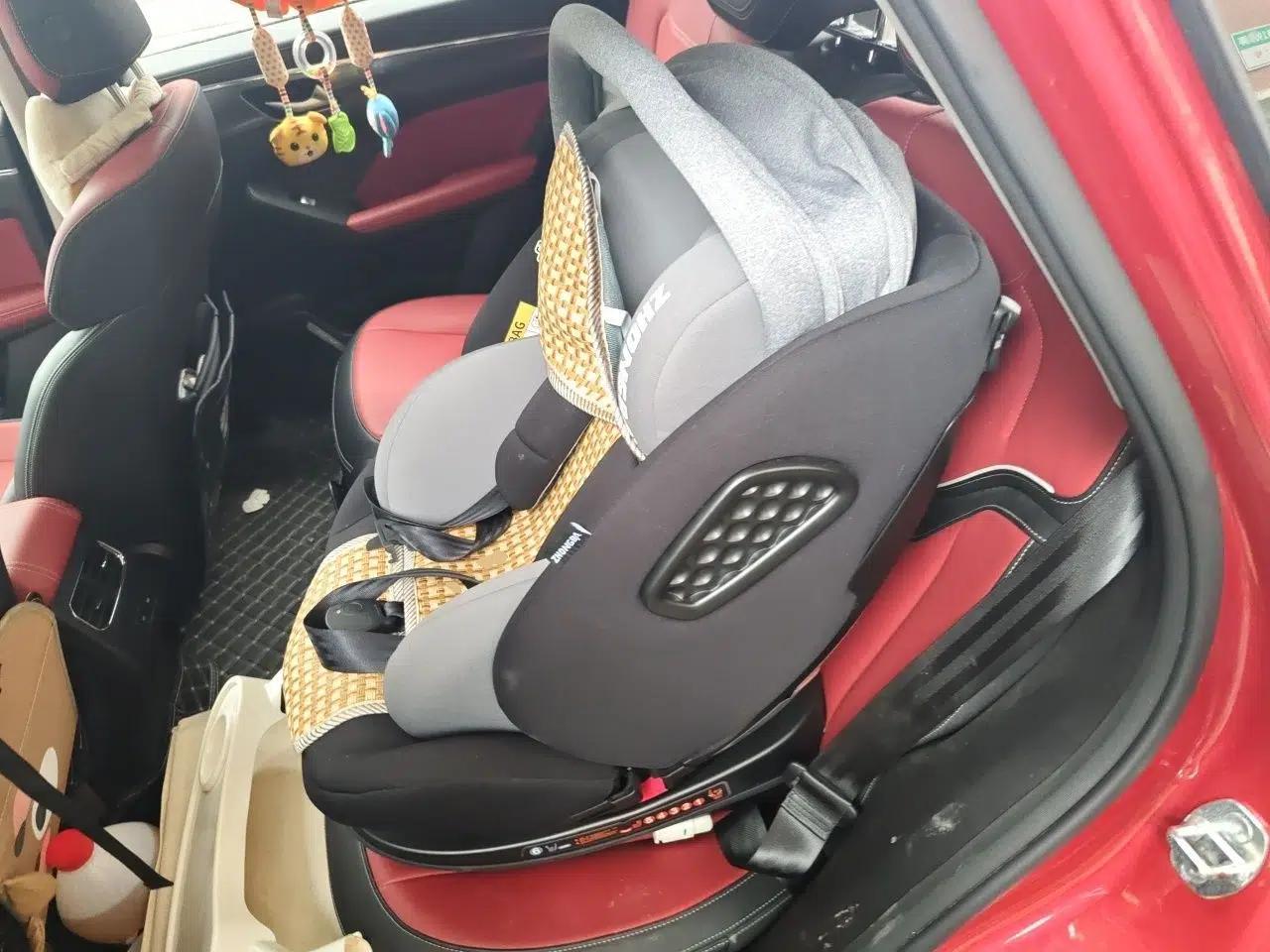 Haval JOLION 2021 1.5T Automatic Four-Door Version — миниатюра 17
