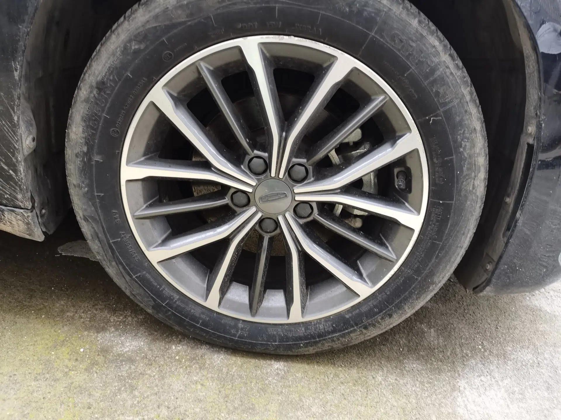 Geely Auto Preface 2023 2.0TD Luxury Version — миниатюра 8
