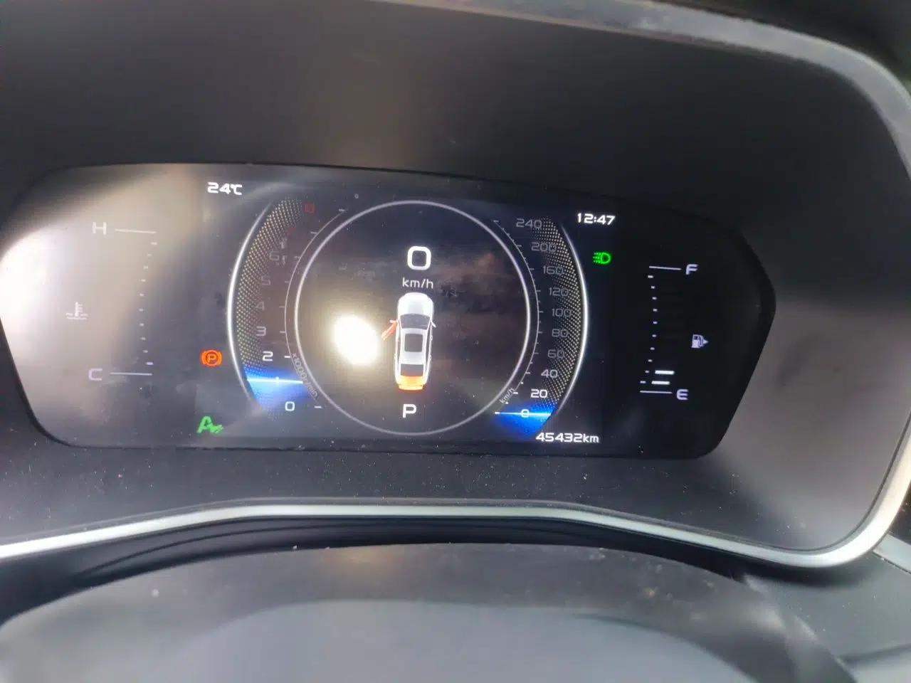 Geely Auto Preface 2023 1.5TD Fuyao Version — миниатюра 11