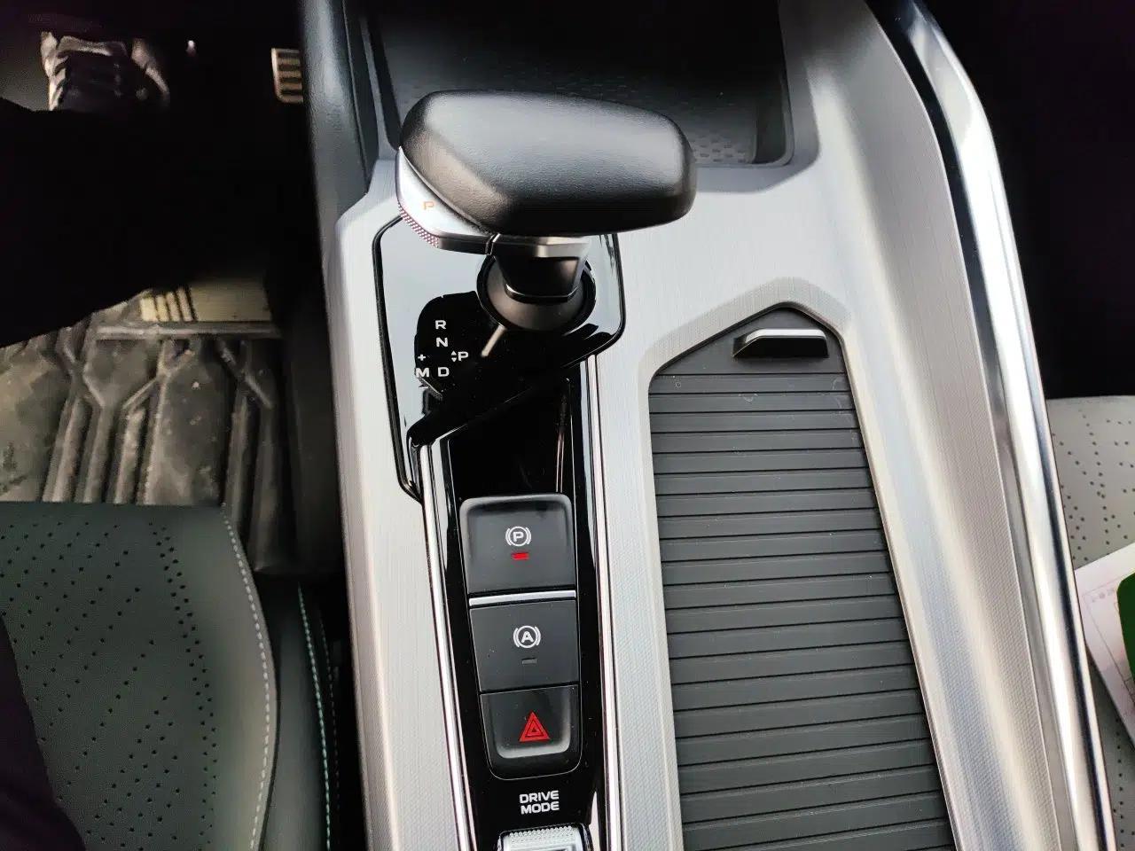 Geely Auto Preface 2023 2.0TD "Only This Verdant Green" Edition — миниатюра 14