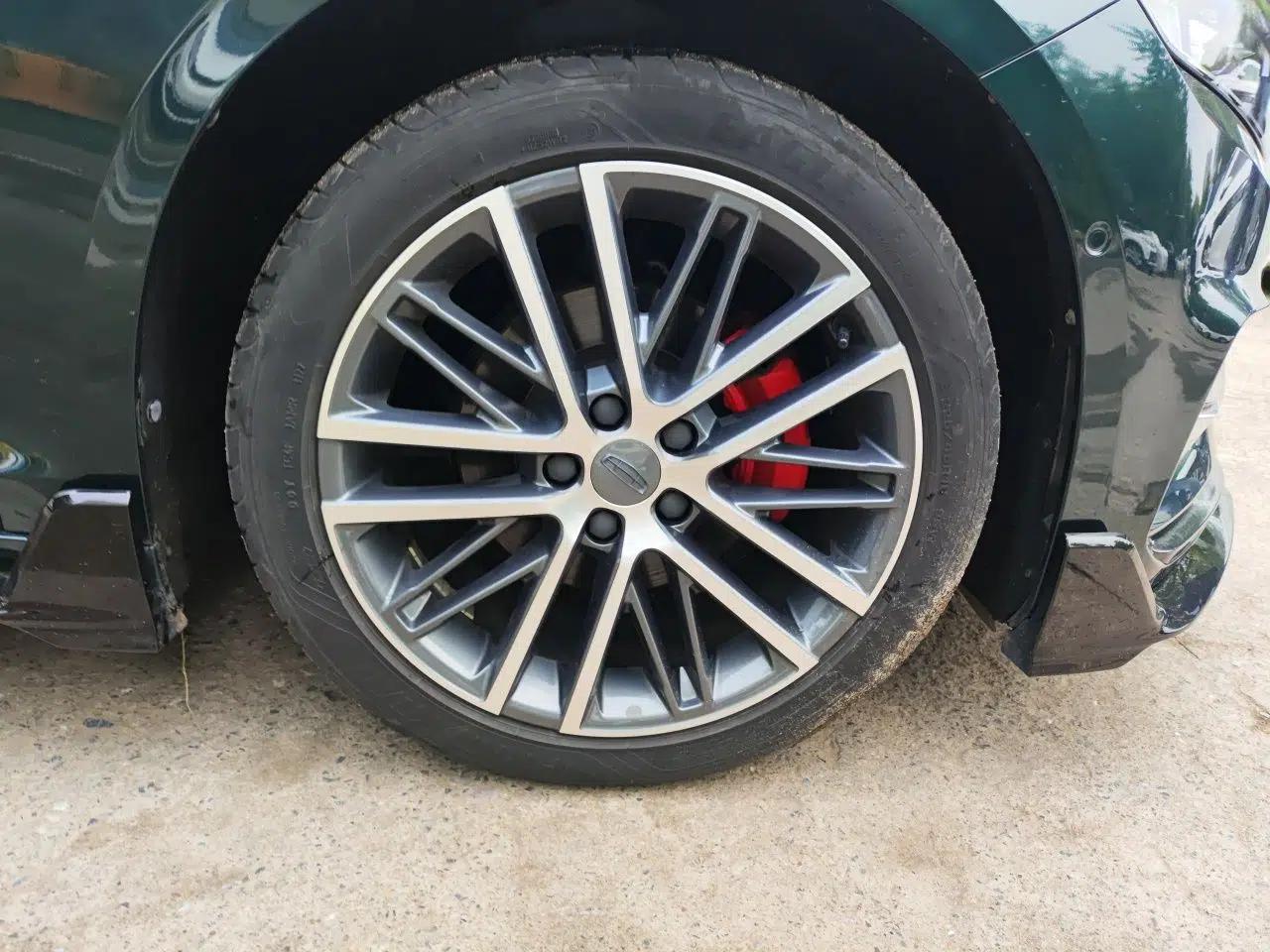 Geely Auto Preface 2023 2.0TD "Only This Verdant Green" Edition — миниатюра 8