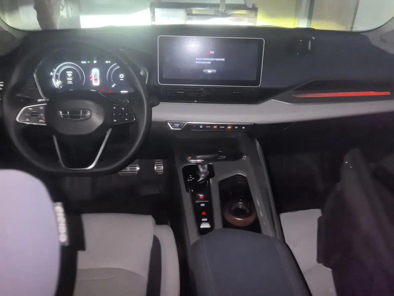 Geely Auto Preface 2021 Revised Version 2.0TD Luxury Edition — миниатюра 6