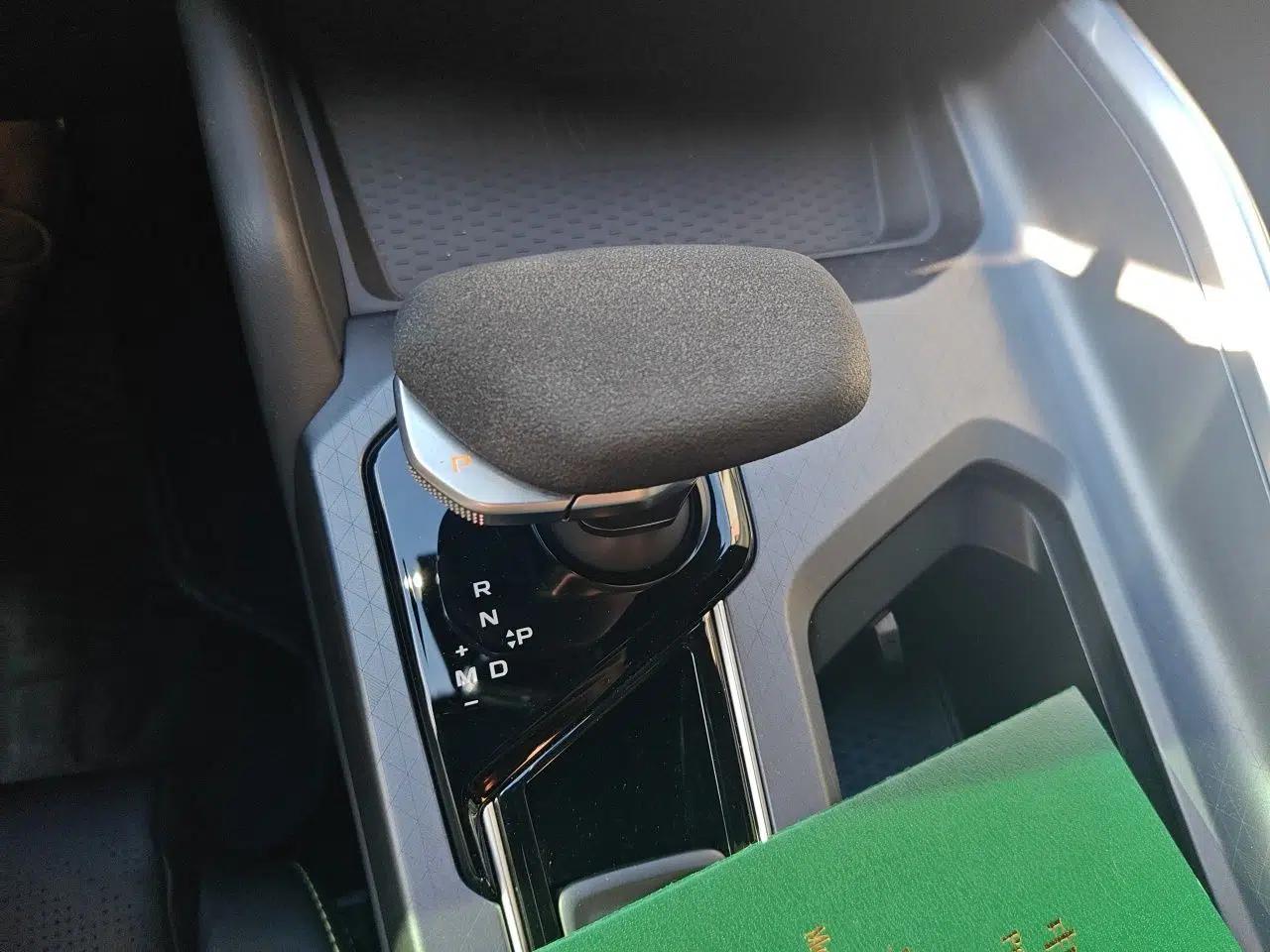 Geely Auto Preface 2021 2.0TD Space-Time Edition Starry Celestial — миниатюра 14