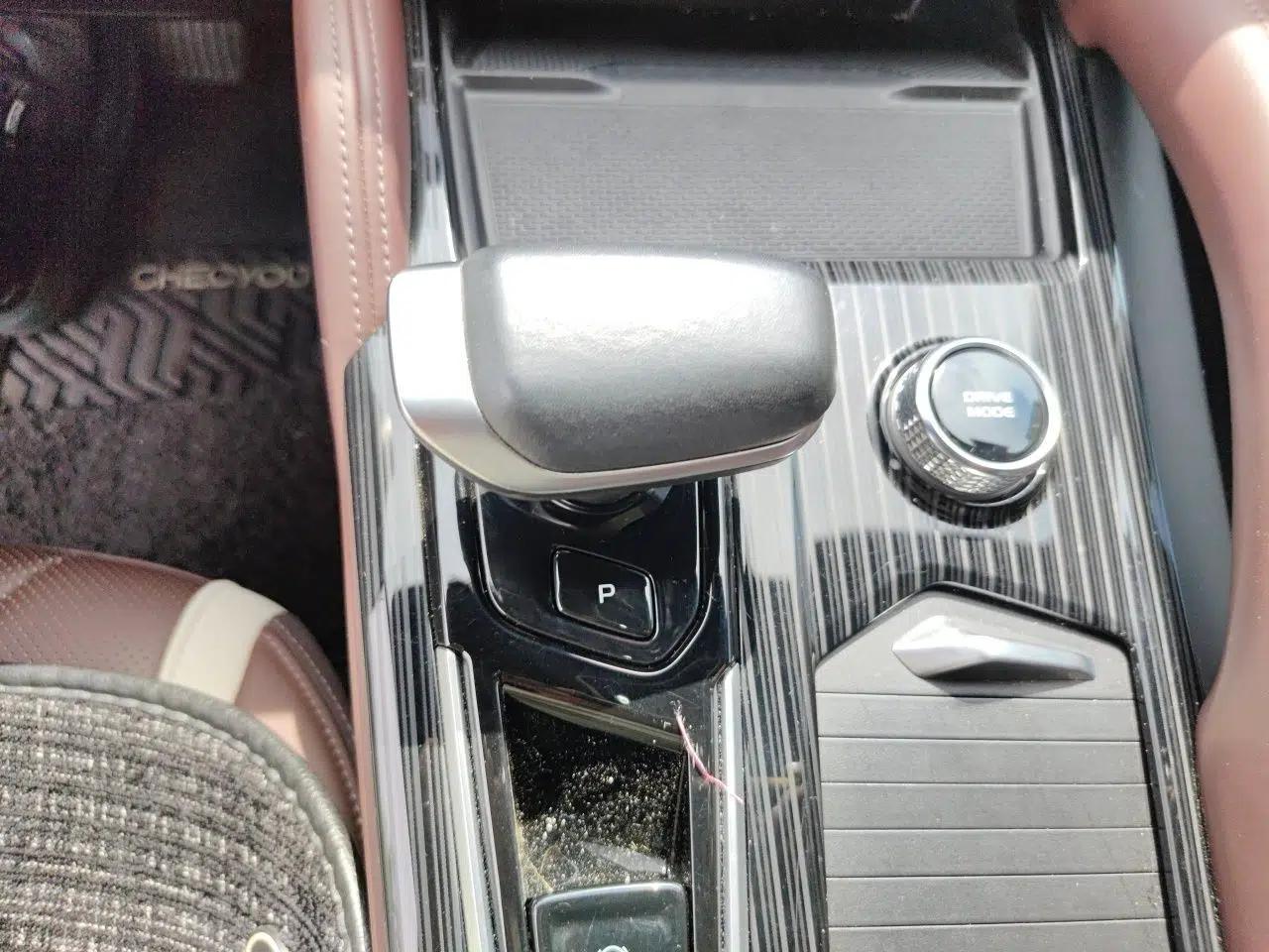 Geely Auto Monjaro L 2021 2.0TD DCT EVO Two-Wheel Drive Prestige Version — миниатюра 14