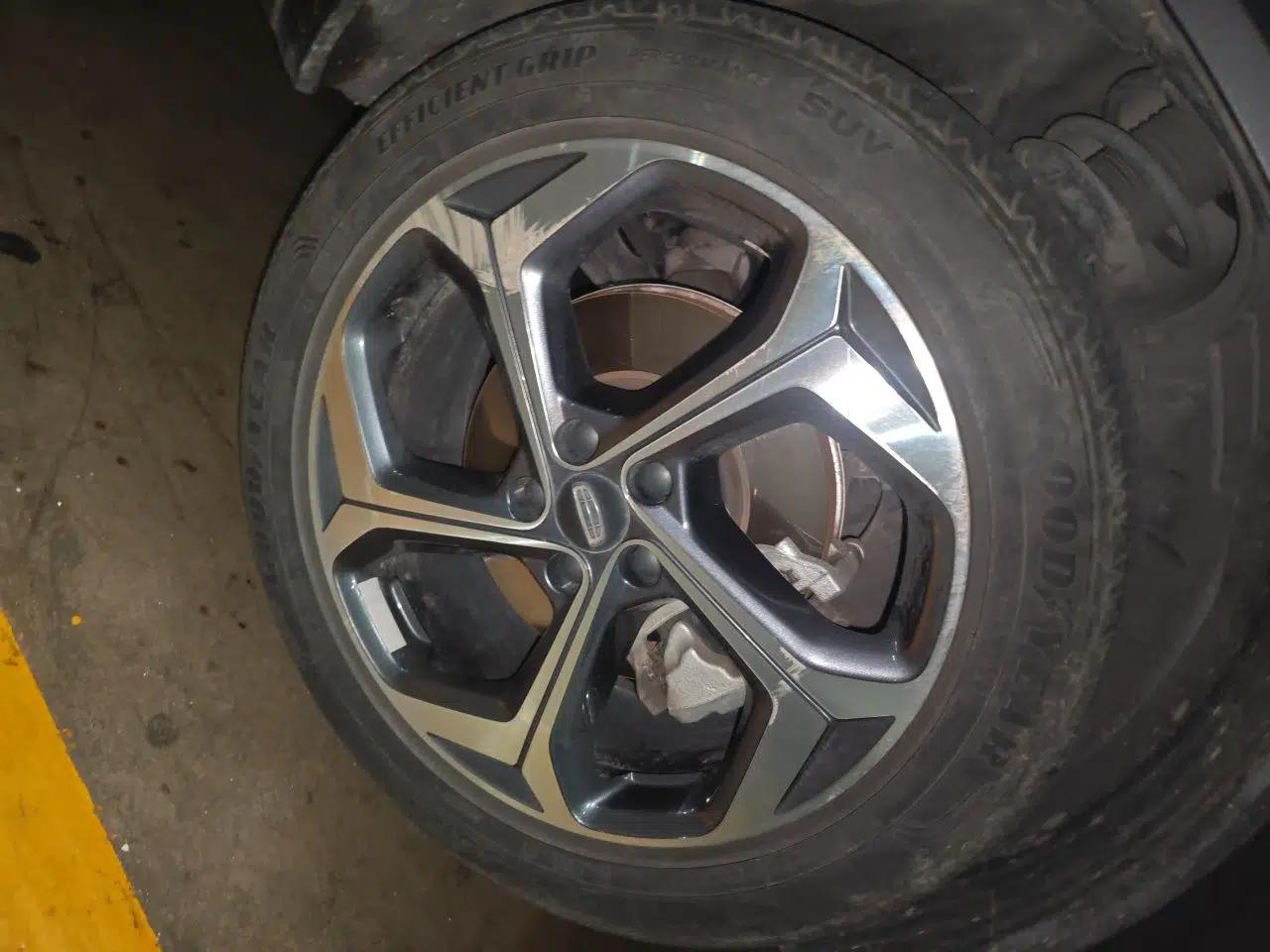 Geely Auto Monjaro L 2024 2.0TD High-Power Automatic Two-Wheel Drive Yunqi Version — миниатюра 8