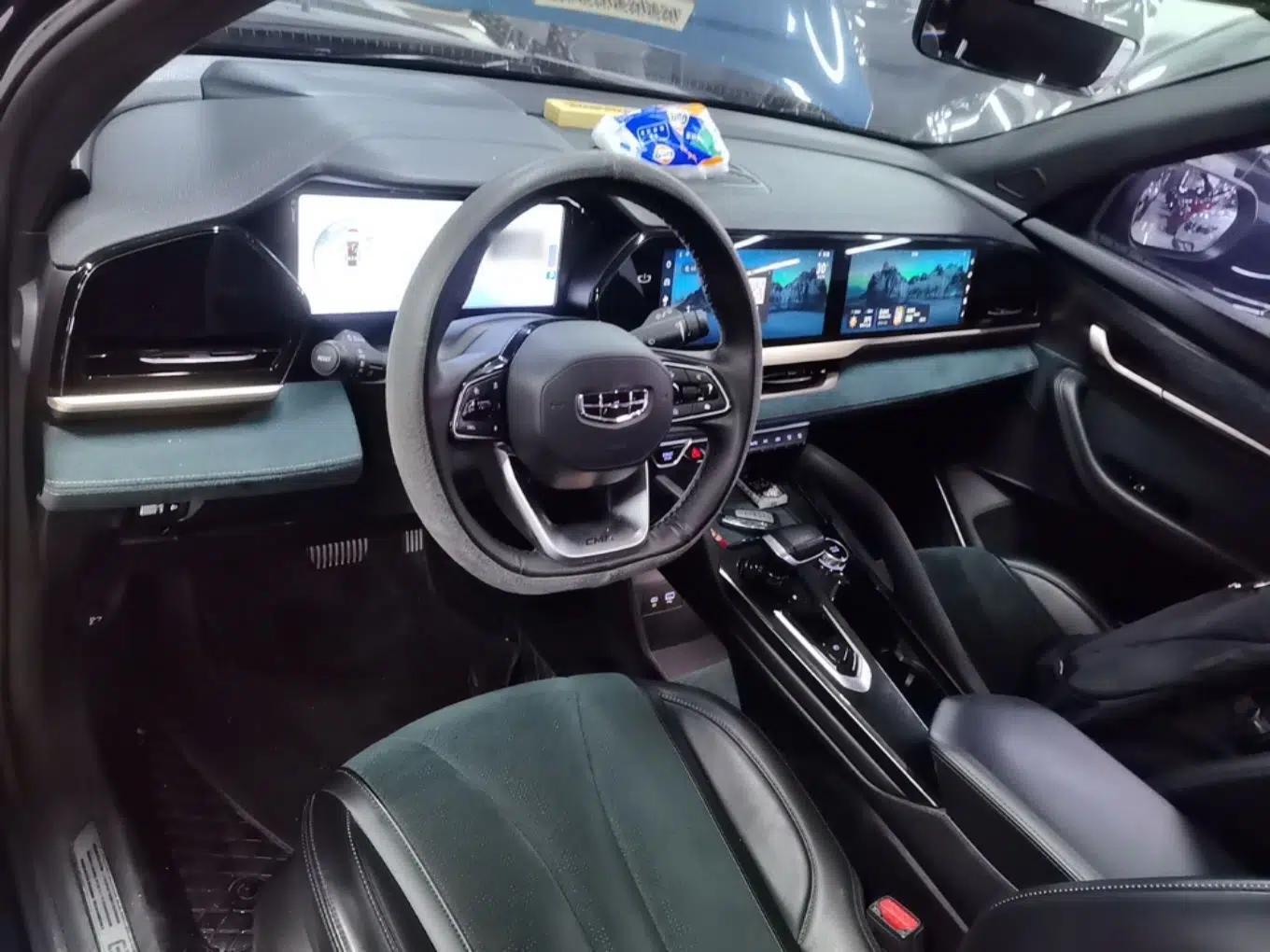 Geely Auto Monjaro L 2021 2.0TD DCT EVO Two-Wheel Drive Prestige Version — миниатюра 12