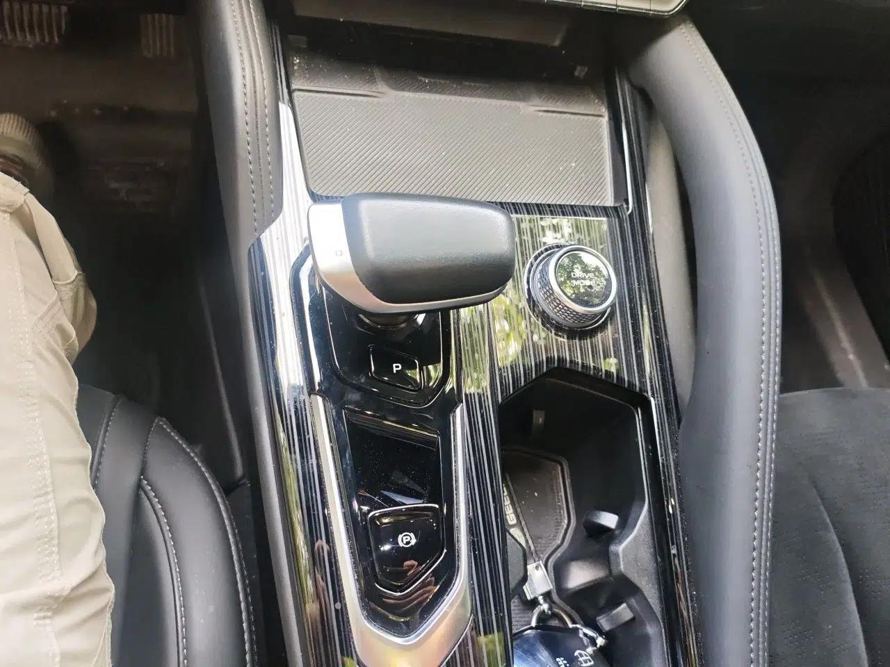Geely Auto Monjaro L 2024 2.0TD High-Power Automatic Two-Wheel Drive Skyline Edition — миниатюра 14