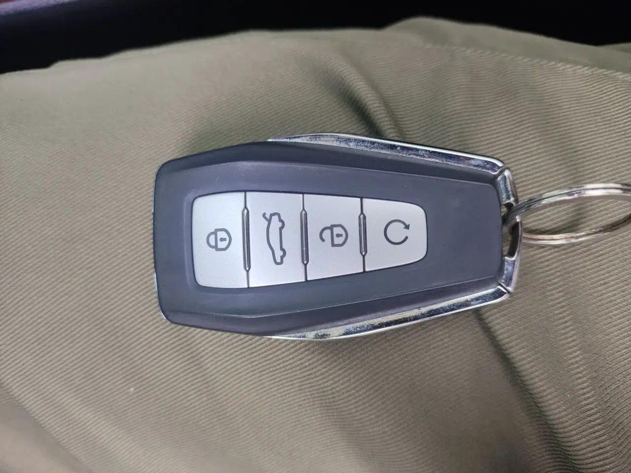 Geely Auto Monjaro L 2021 2.0TD DCT EVO Two-Wheel Drive Smart Luxury Version — миниатюра 15