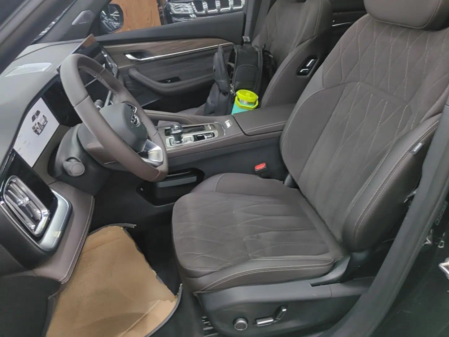 Geely Auto Monjaro L 2026 Model Oriental Yao 2.0TD Automatic Wangyue Edition — миниатюра 17