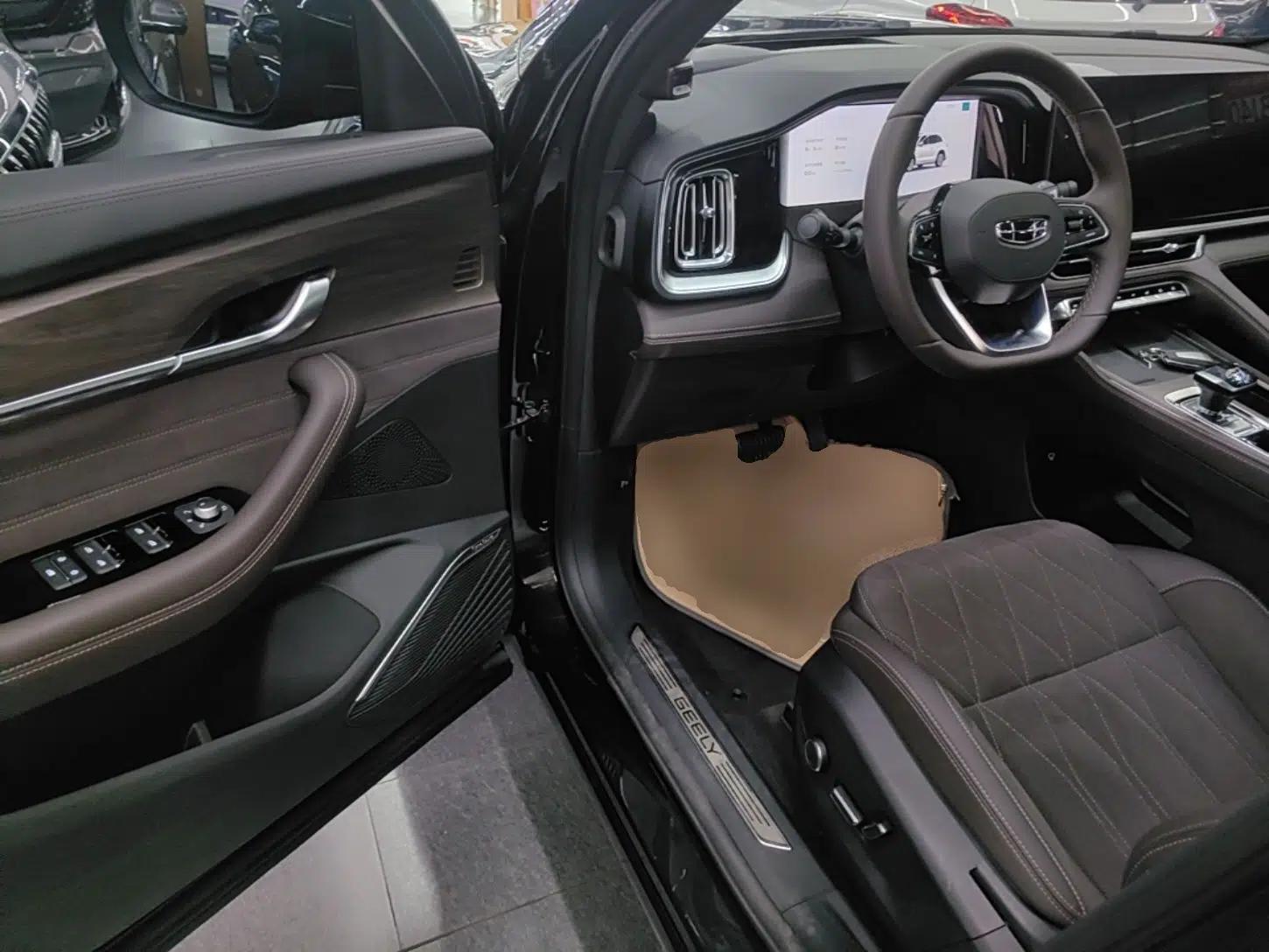 Geely Auto Monjaro L 2026 Model Oriental Yao 2.0TD Automatic Wangyue Edition — миниатюра 18