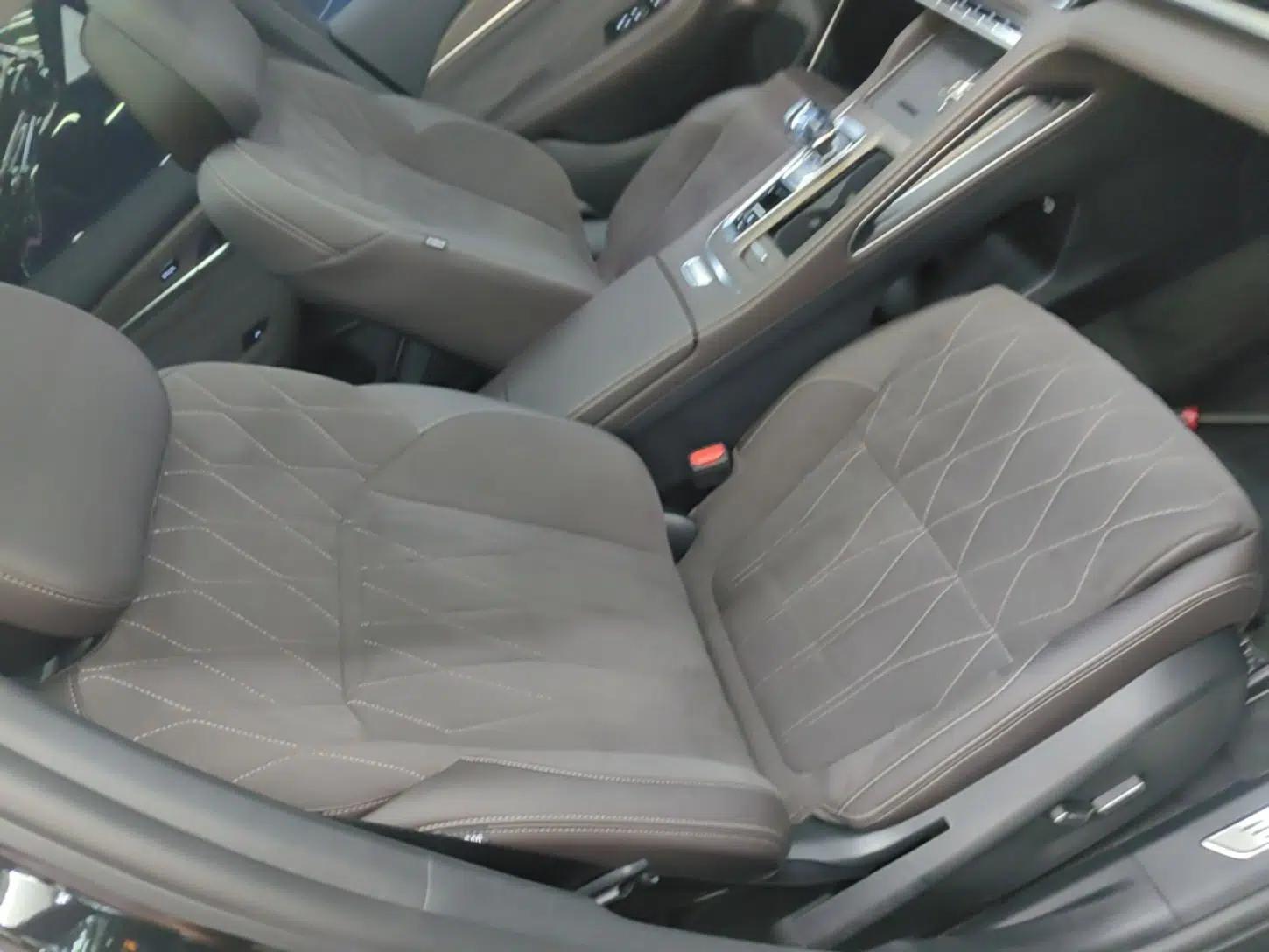 Geely Auto Monjaro L 2026 Model Oriental Yao 2.0TD Automatic Wangyue Edition — миниатюра 19