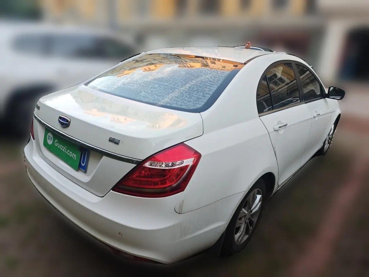 Geely Auto Emgrand 2016 Sedan 1.5L CVT Upward Version — миниатюра 6