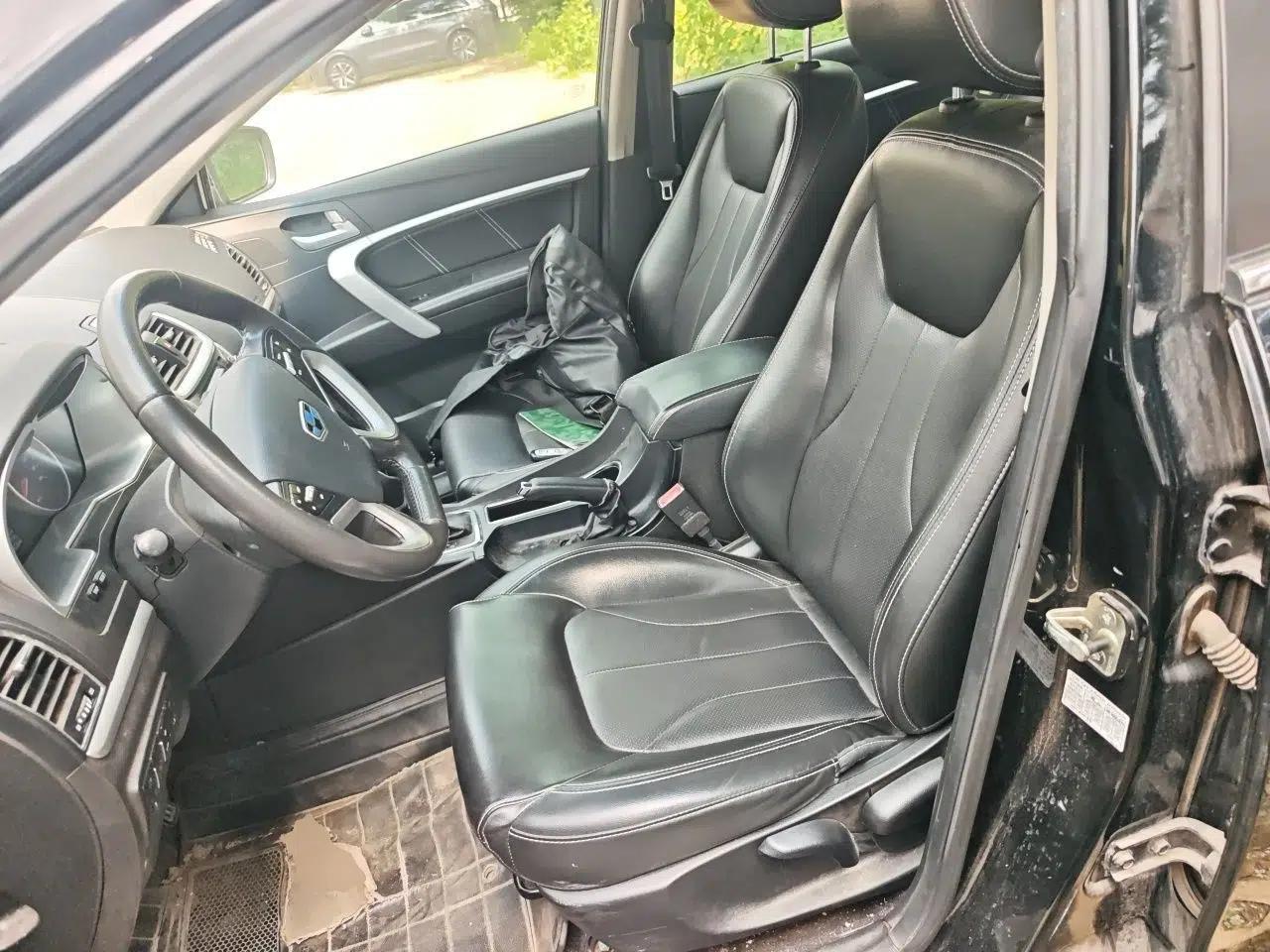 Geely Auto Emgrand 2016 Sedan 1.5L CVT Upward Version — миниатюра 12